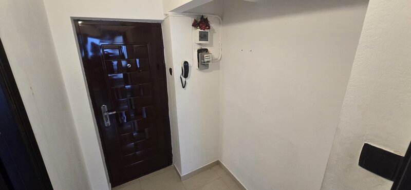 Universitate Metrou, de vanzare apartament.
